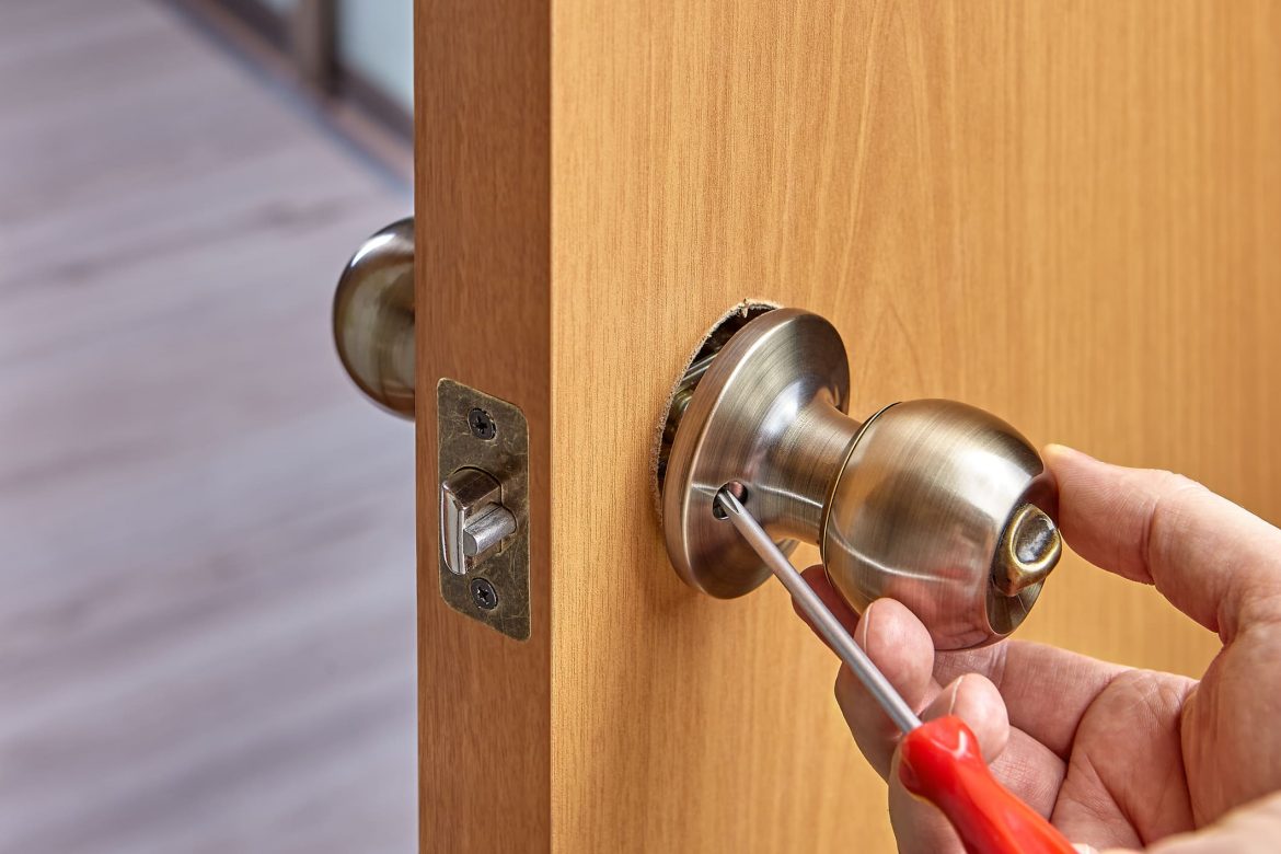 Reliable locksmith service – what to look for?